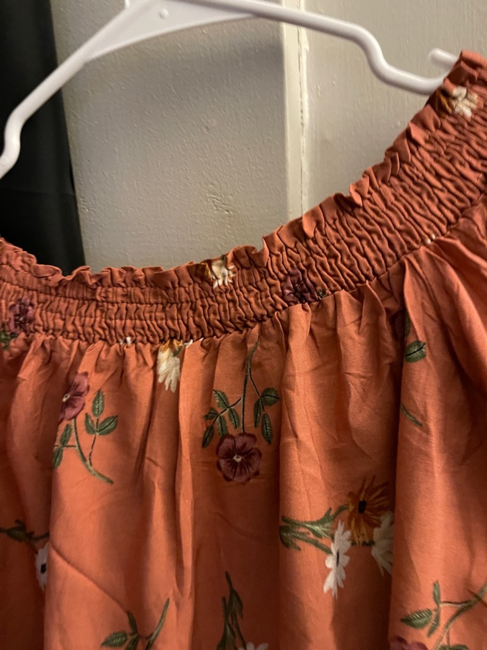 Jaase Women’s Rust Floral Off-Shoulder Top Size Medium NWT - Picture 6 of 11